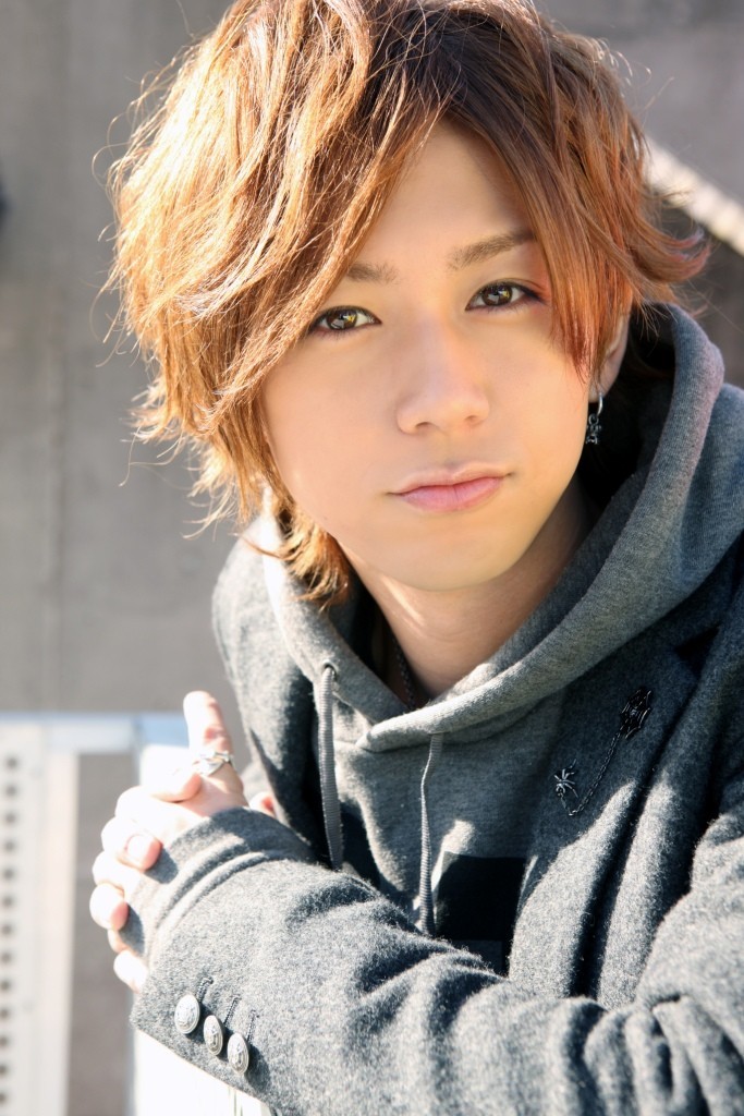Yanagishita Tomo | Ten...