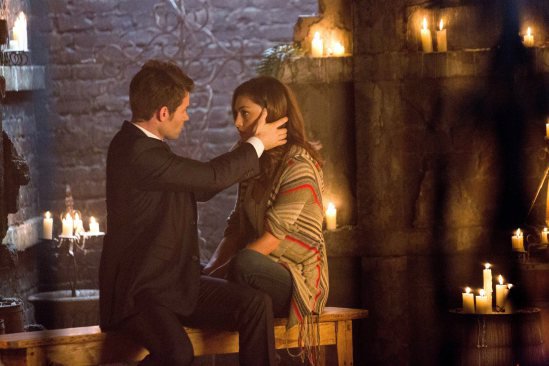The Originals Saison 1 Ep 1 Elijah et Hayley | Wiki The Originals | Fandom powered by Wikia