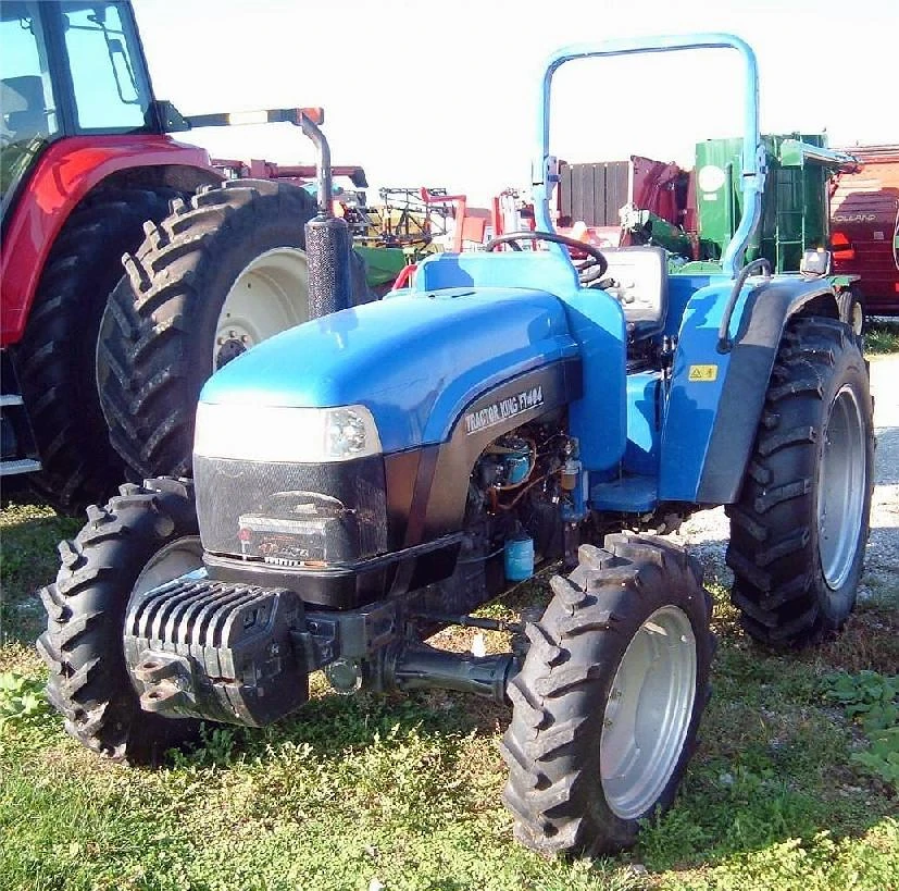 Image Tractor King FT404 MFWD (blue) 2004.jpg Tractor