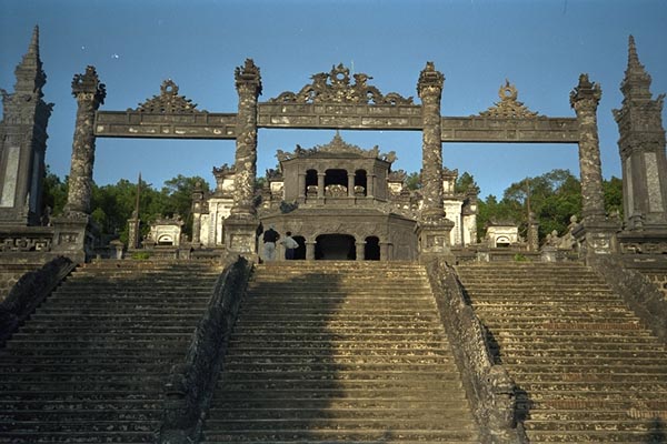 Kết quả hình ảnh cho Lăng Huế