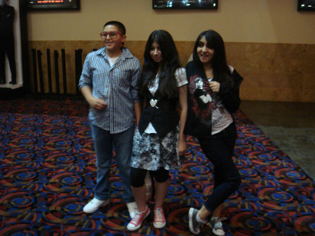 File:Twilightpremiere90.jpg