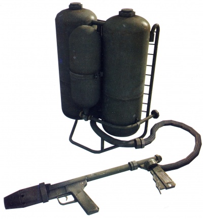 M2 Flamethrower | World War II Wiki | FANDOM powered by Wikia
