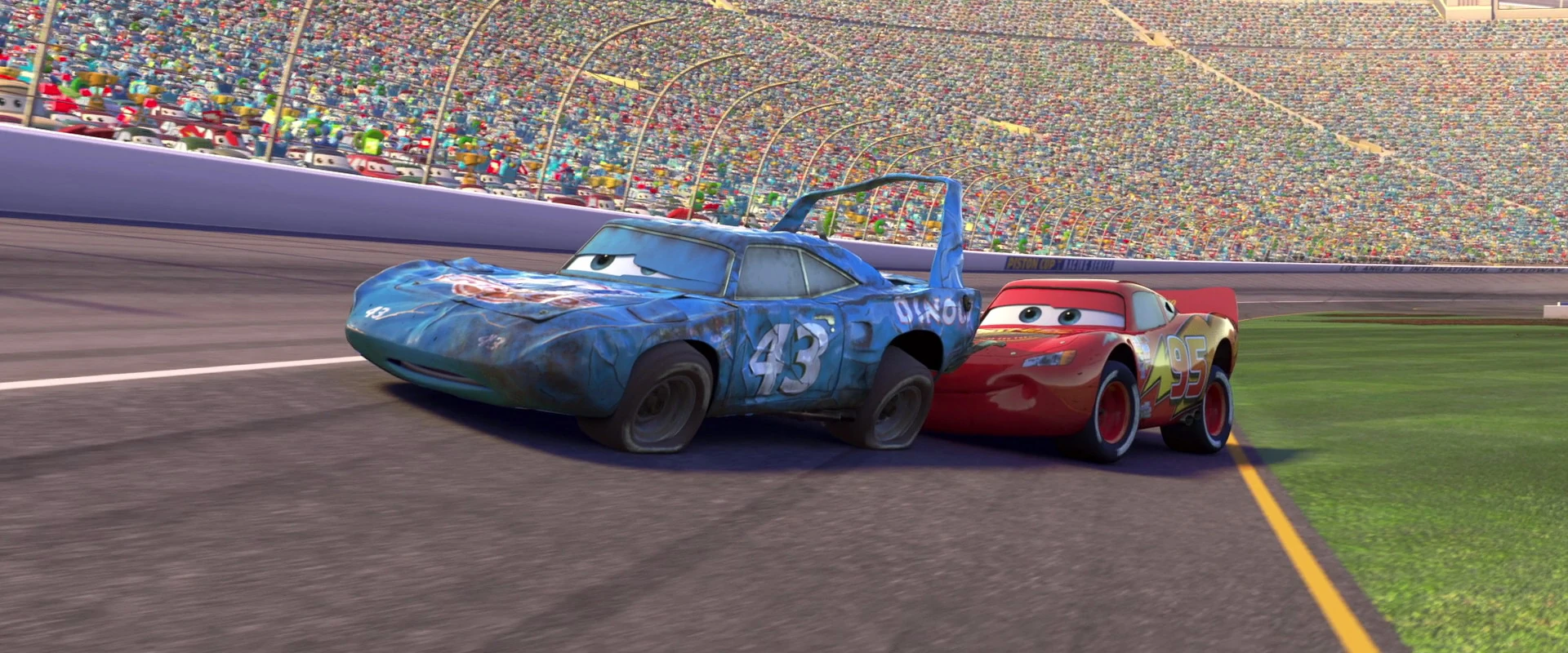 Image DamagedKingandLightningMcQueenCars.jpg World of Cars Wiki FANDOM powered by Wikia