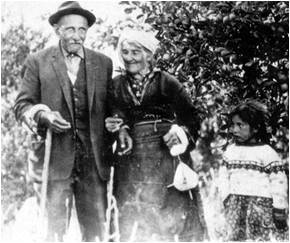 aşık veyselin eşi esma hanım ile ilgili görsel sonucu