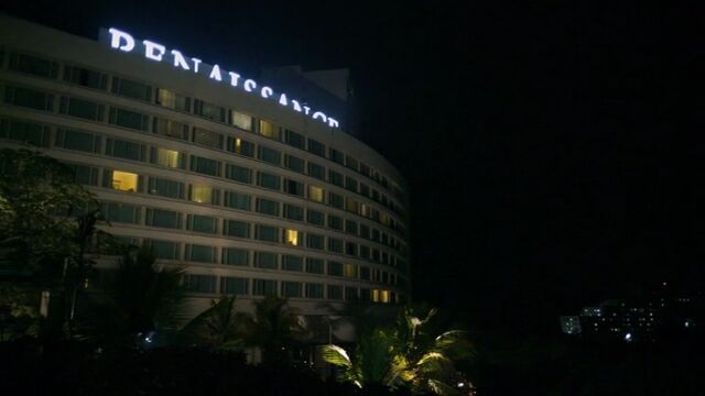 File:In1x01 hotel.jpg