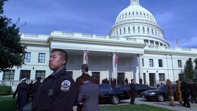 File:7x00 capitol.jpg