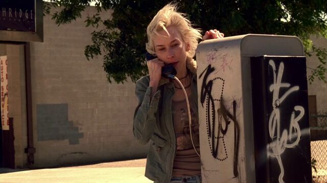File:5x07 phone box.jpg