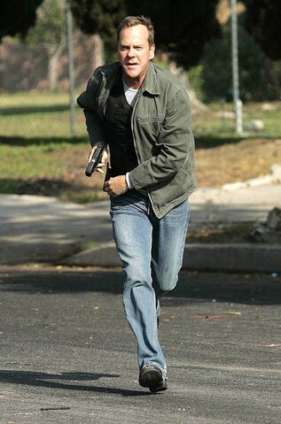 File:Jack Bauer Running.jpg