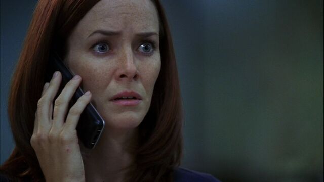 File:Renee-finds-about-larry.jpg