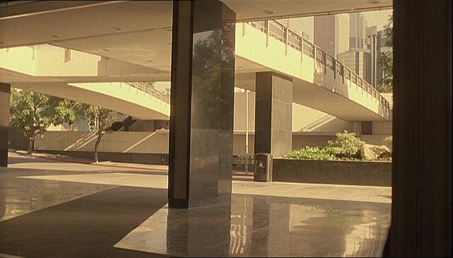 File:21500 riverside.jpg
