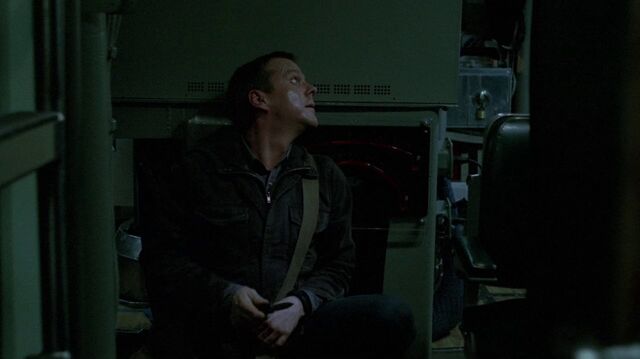 File:5x23 Jack with knife.jpg