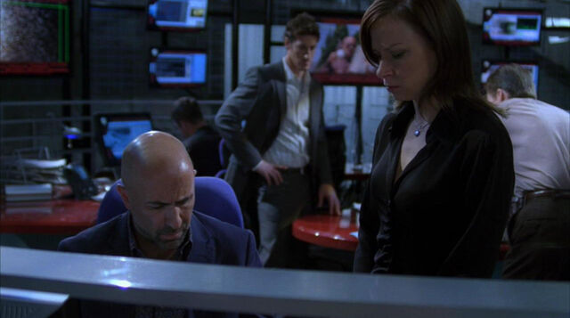 File:6x07-ChloeandMorris.jpg