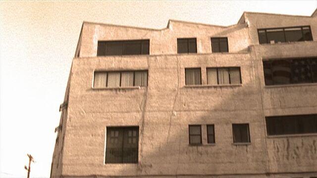 File:3x21 Saunders building.jpg