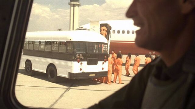 File:6x03 Airport.jpg