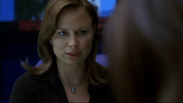 Archivo:6x01i.jpg