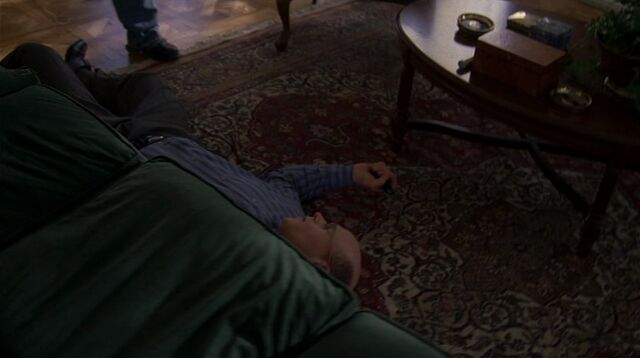 File:24- Day 6, Ep5- Graem Bauer KO'ed.jpg