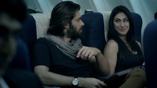File:In1x01 Mehr and Max.jpg