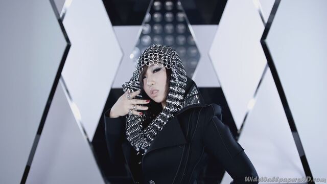 File:Gong-Min-ji-In-Black-I-am-The-Best-K-Pop-2NE1-Wallpapers.jpg