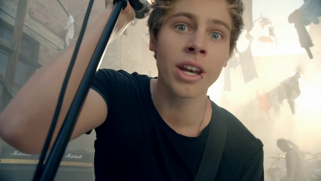 File:5 Seconds of Summer - She Looks So Perfect - 5 Seconds of Summer Wiki (156).png