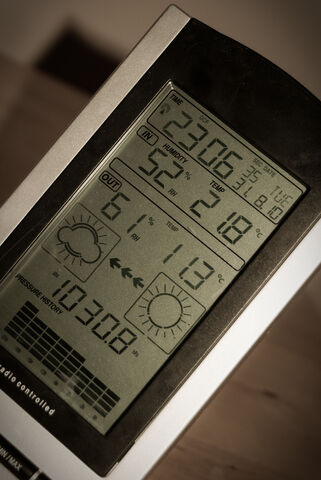 File:Digital Weather Station.jpg