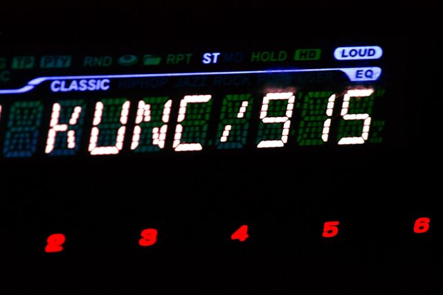 File:Car stereo 44-segment display.jpg