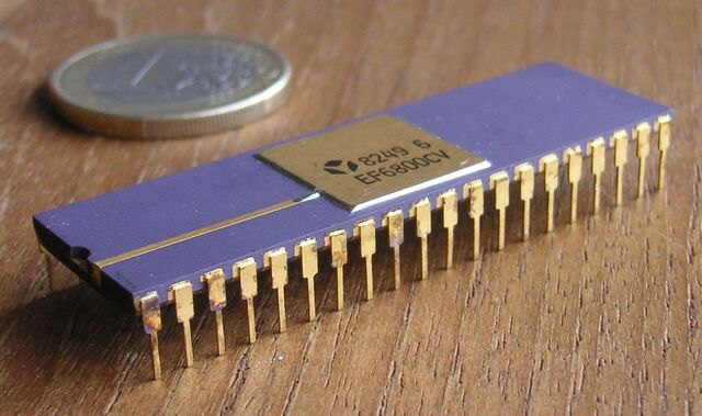 Plik:Motorola-6800.jpg