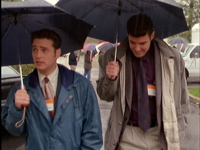 File:Aunt Bea's Picklesbh902102.jpg
