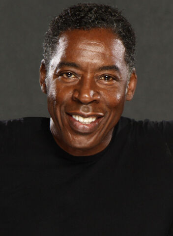 File:Ernie Hudson 2014.jpg