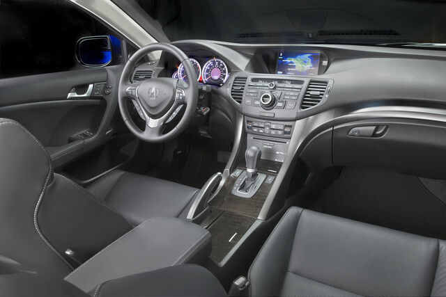 File:2011-Acura-TSX-Sport-Wagon-17.jpg