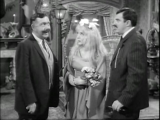 File:54.Ophelia.Finds.Romance 085.jpg
