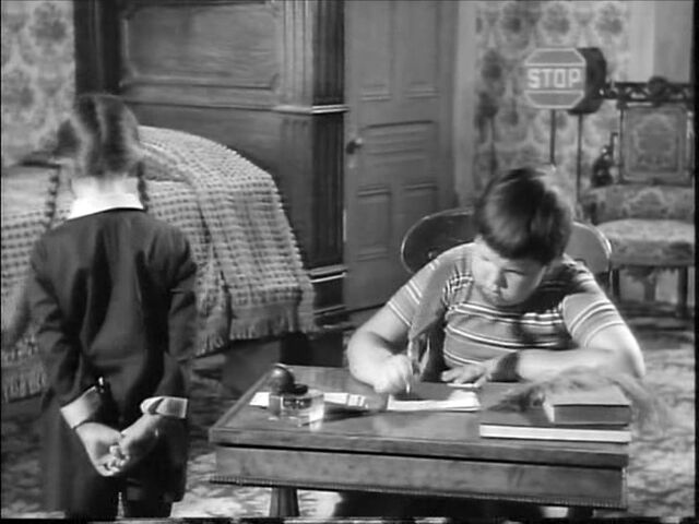 File:49.Christmas.with.the.Addams.Family 064.jpg