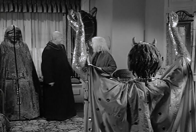 File:Af guest room.jpg