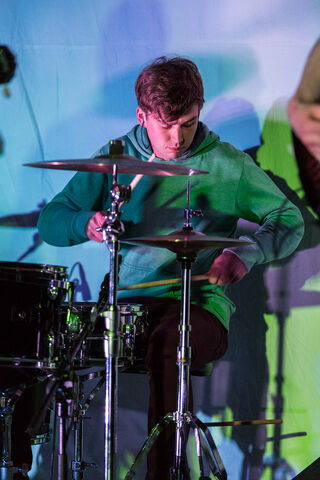 File:RAW - MUSIC-18-X2.jpg