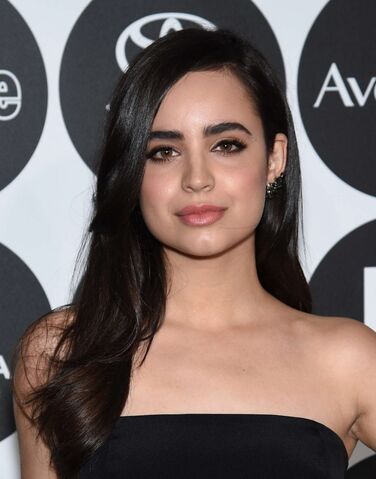 File:Sofia-Carson -People-En-Espanols-50-Most-Beautiful-2015-Gala--03-662x844.jpg