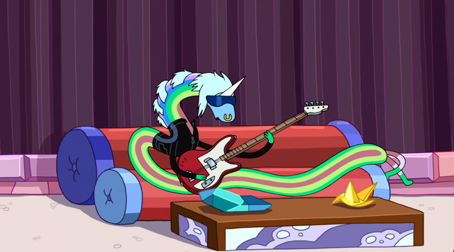 File:S7e30 Lee with guitar.png