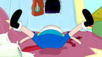 S5e16 Finn tumbling