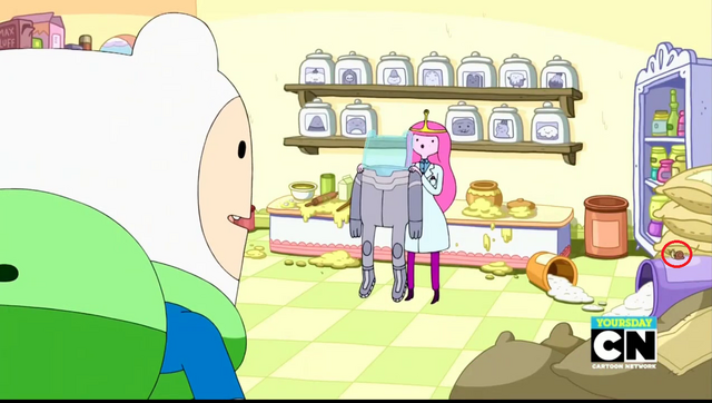 File:Snail in bun bun.png