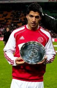 Bestand:Suarez 150 wedstrijden.jpg