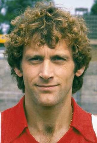 Bestand:1980)Piet Hamberg.jpg