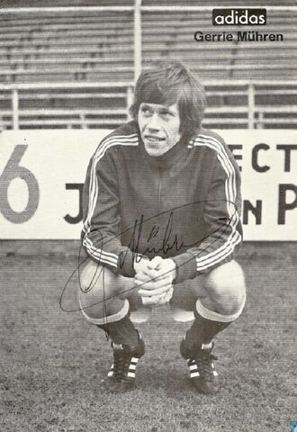 Bestand:1969)GerrieMuhren(bij).jpg