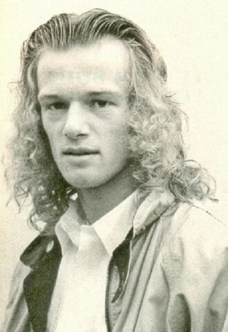 Bestand:1986)RichardSneekes.jpg