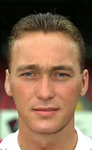 Bestand:1987)DannyHesp.jpg