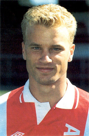 Bestand:Dennis Bergkamp.jpg