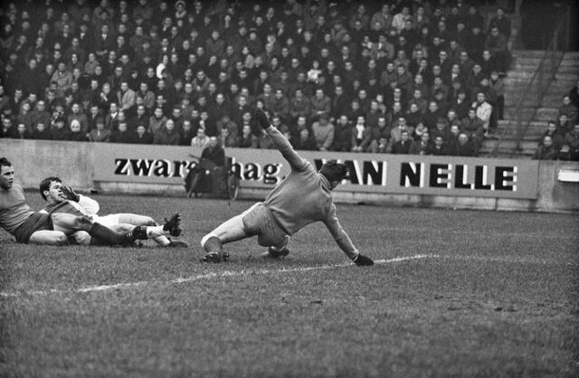 Bestand:1965)ArnoldvanHaren(OPNIEUW).jpg