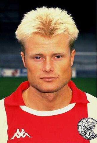 Bestand:1987)PeterLarsson.jpg