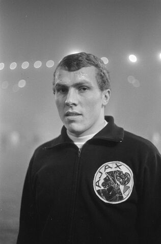 Bestand:1966)DeWolffAjax.jpg
