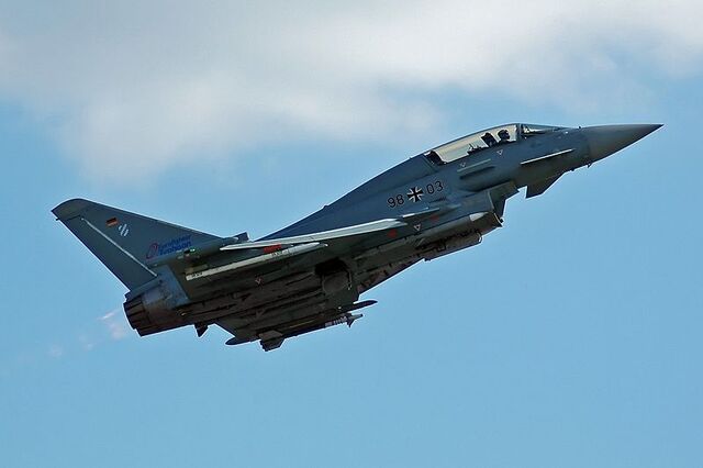 File:800px-Eurofighter 9803 1.jpg