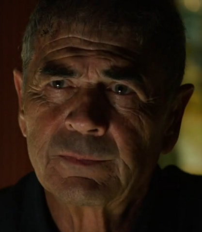 File:1x05 threatening.png
