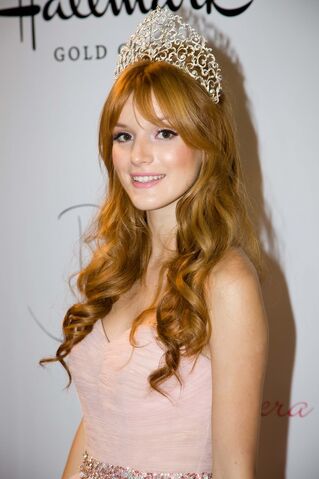 File:Bella-thorne-quinceanera-celebration-2.jpg