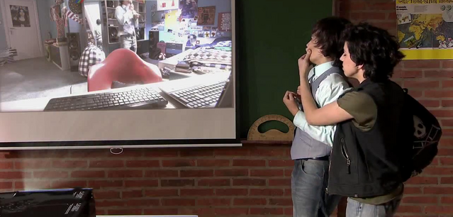 Archivo:Vlcsnap-2013-07-16-04h19m31s16.png